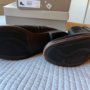 Franco Sarto blk leather ankle boots size11 like new